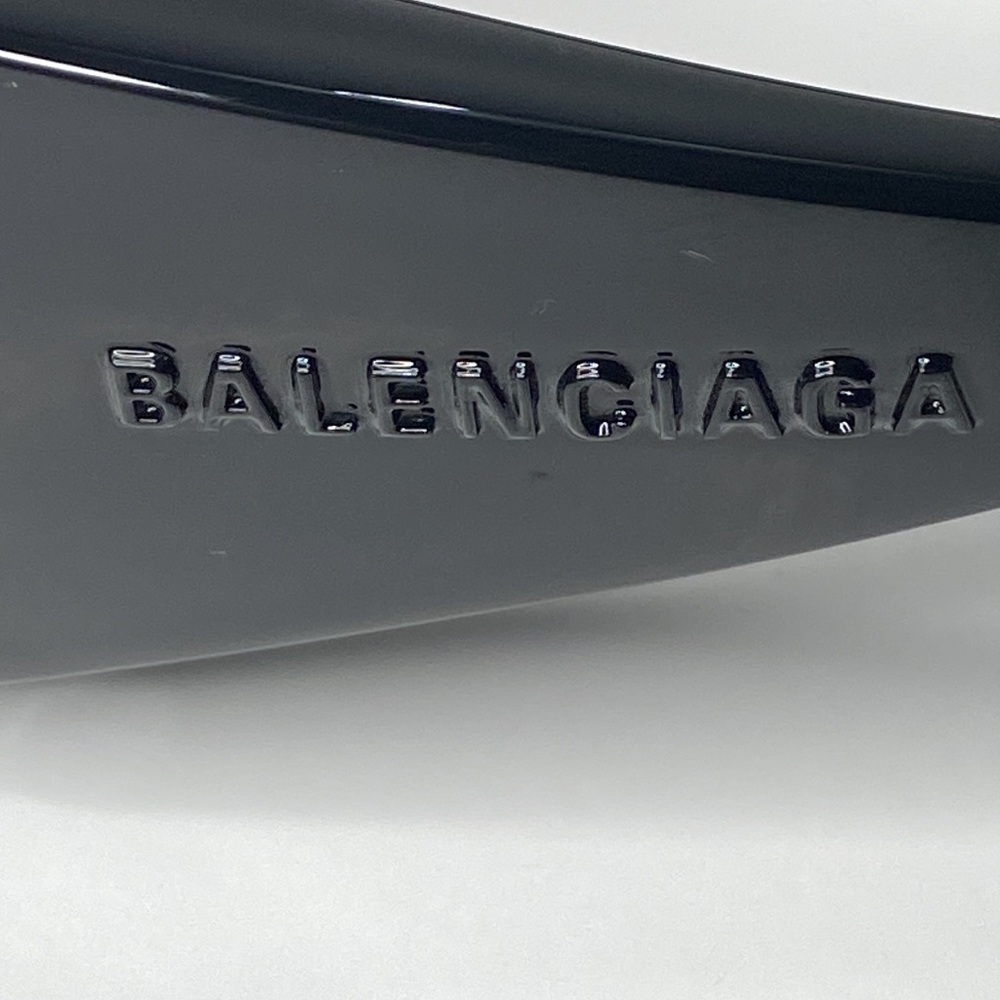 This butterfly Balenciaga sunglass BB0154s black frame with grey lenses. - Picture 5 of 14